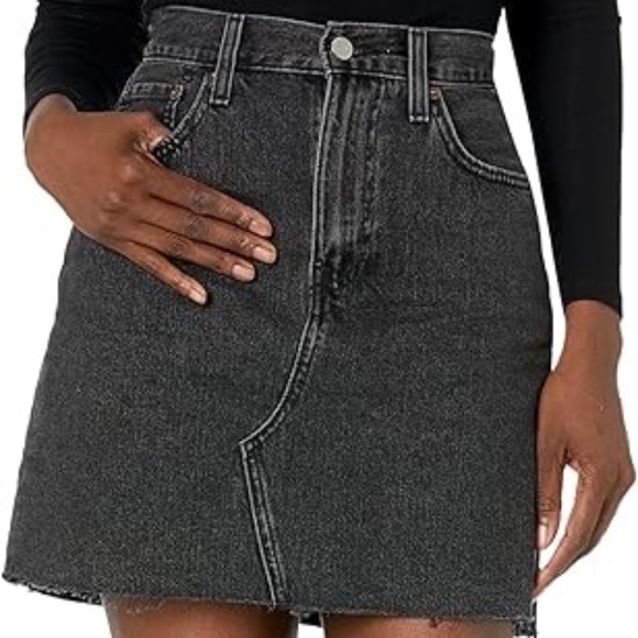 Levi's Women's High Rise Decon Skirt - size 26 - Picture 1 of 5